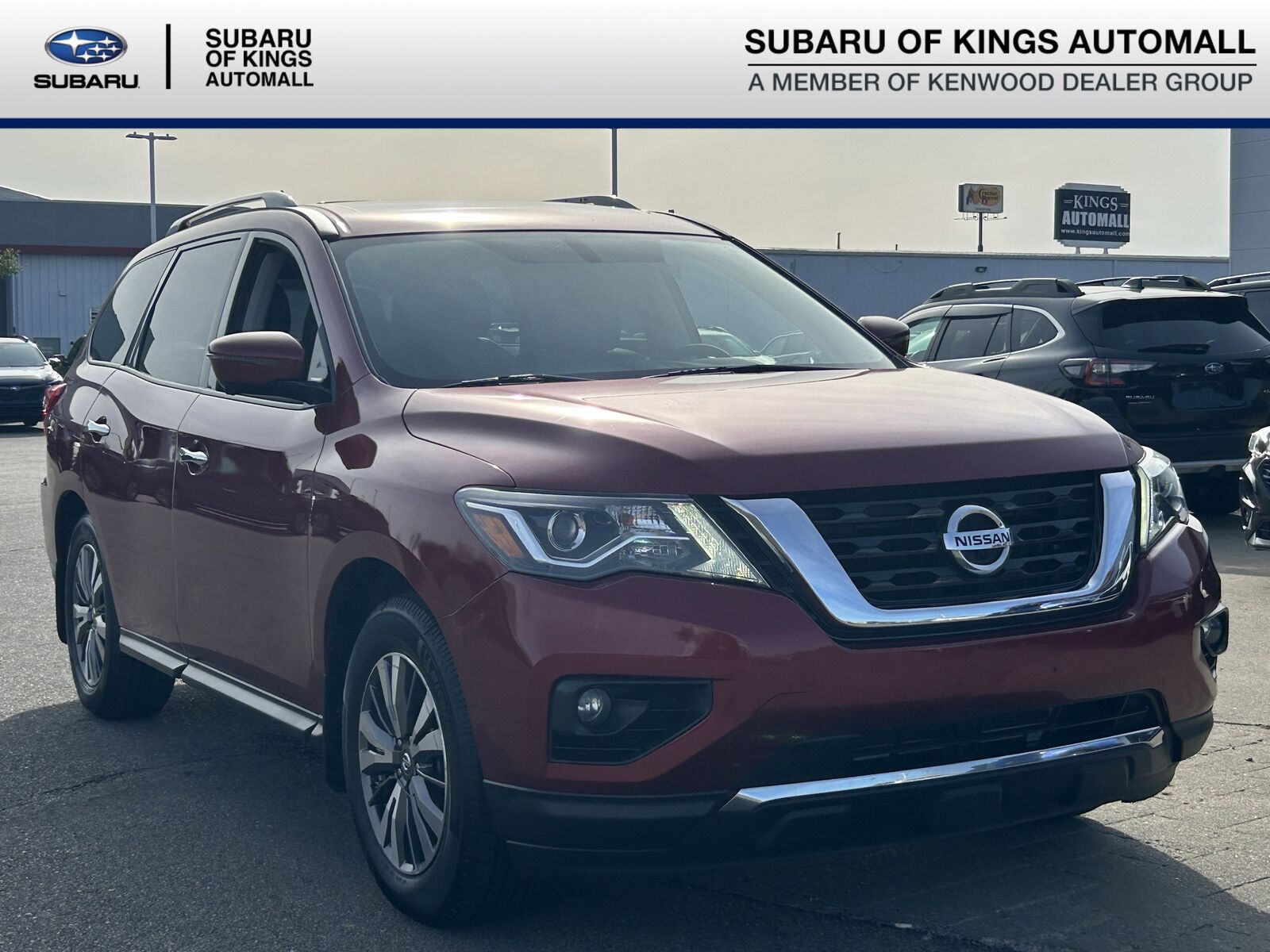2017 NISSAN Pathfinder