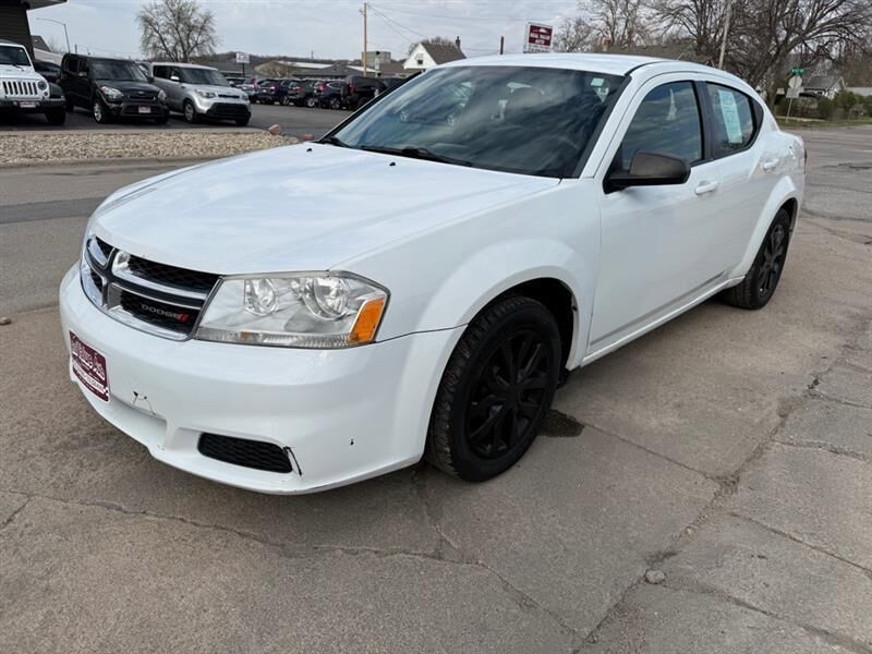 2014 DODGE Avenger
