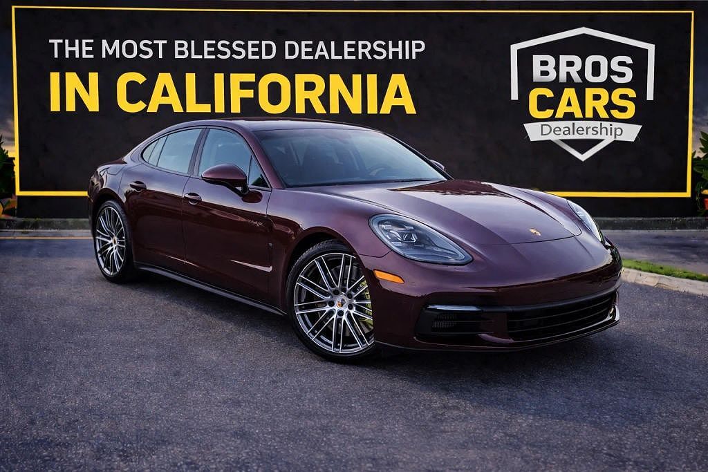 2018 PORSCHE Panamera