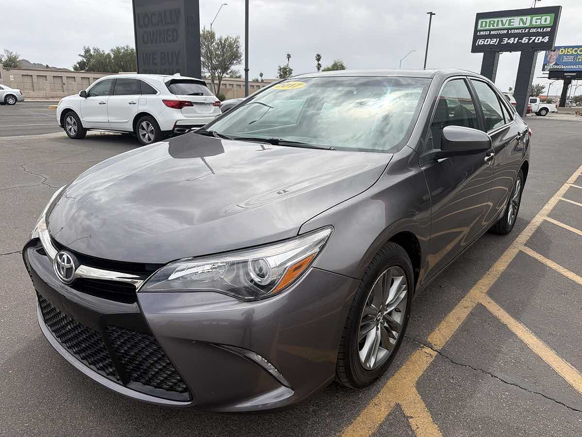 2017 TOYOTA Camry