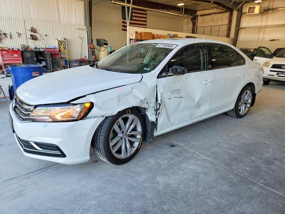 2019 VOLKSWAGEN Passat