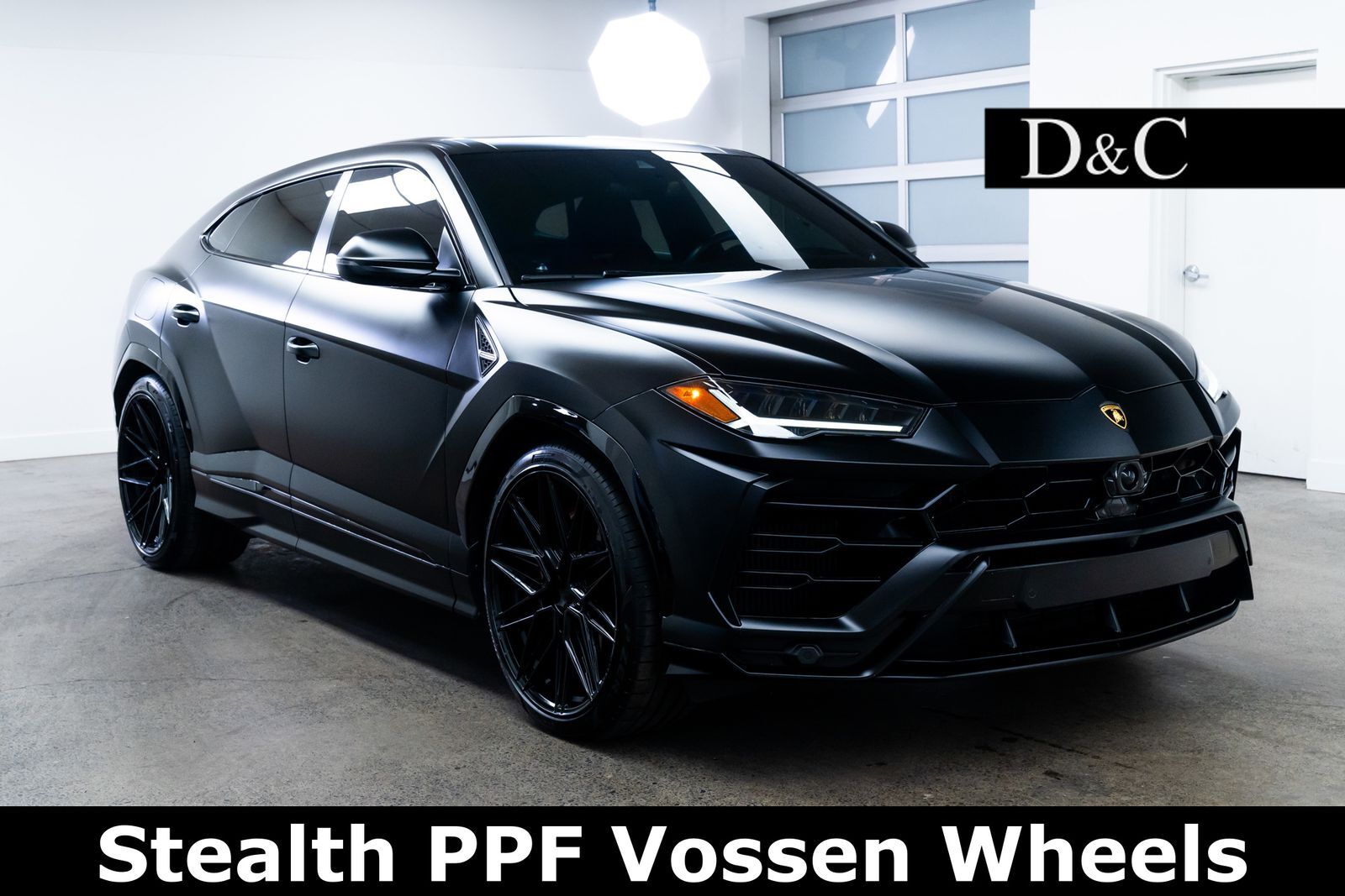 2022 LAMBORGHINI URUS