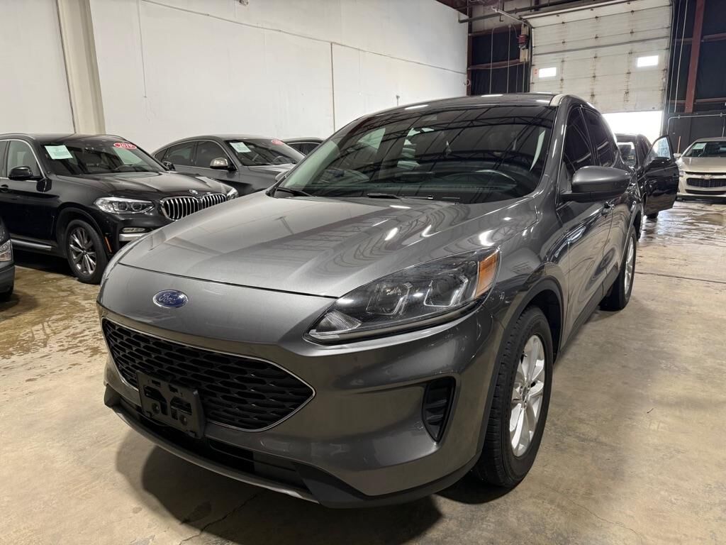 2021 FORD Escape