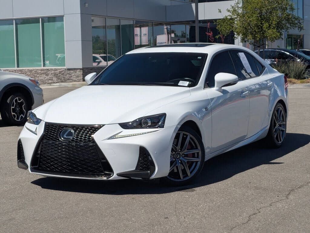 2018 LEXUS IS