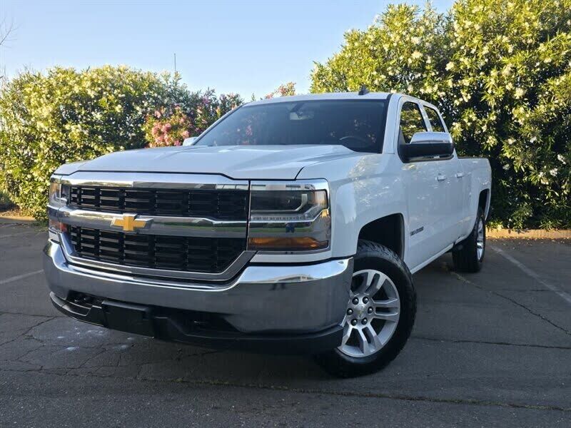 2017 CHEVROLET Silverado