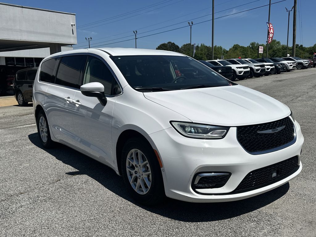 2023 CHRYSLER Pacifica