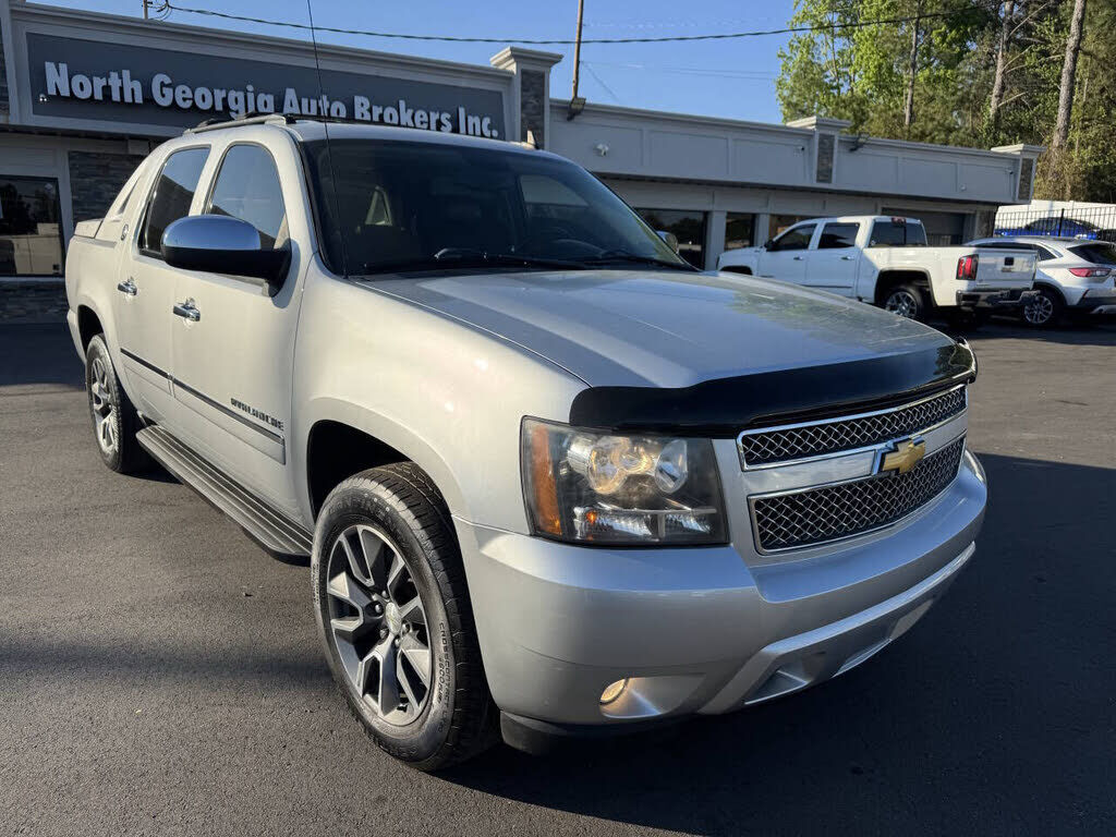 2013 CHEVROLET Avalanche