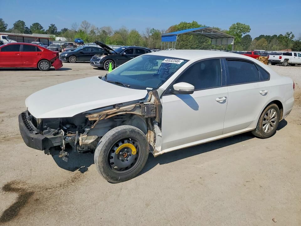 2015 VOLKSWAGEN Passat