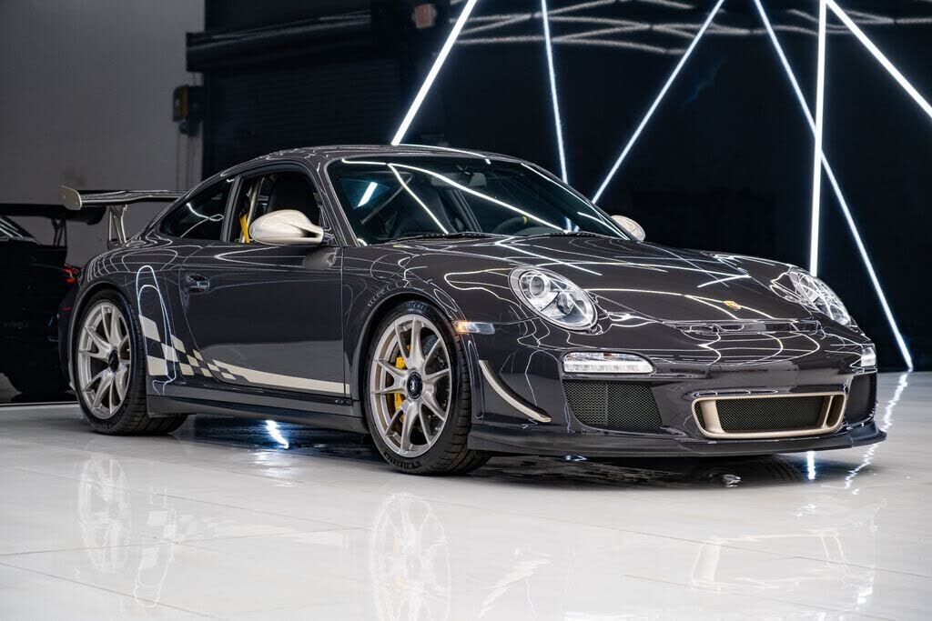 2011 PORSCHE 911