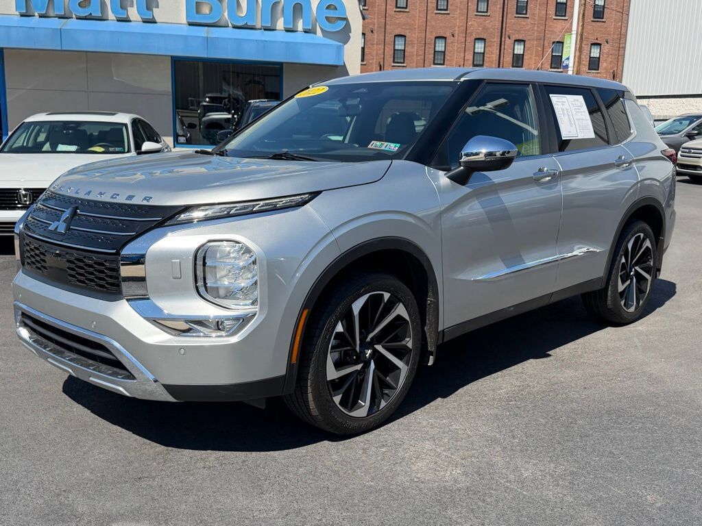 2022 MITSUBISHI Outlander