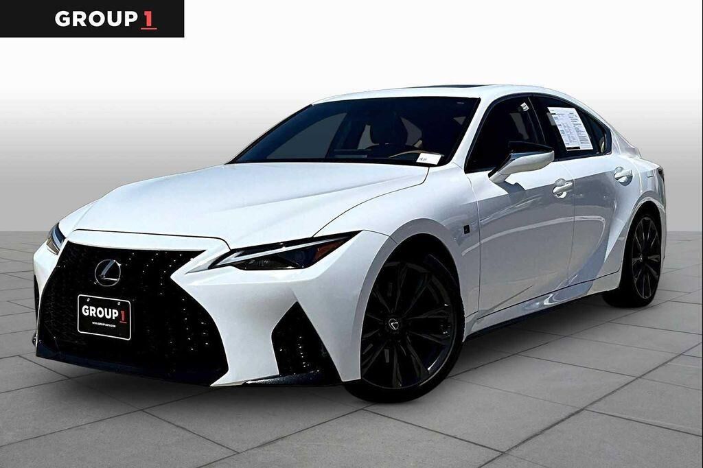 2025 LEXUS IS