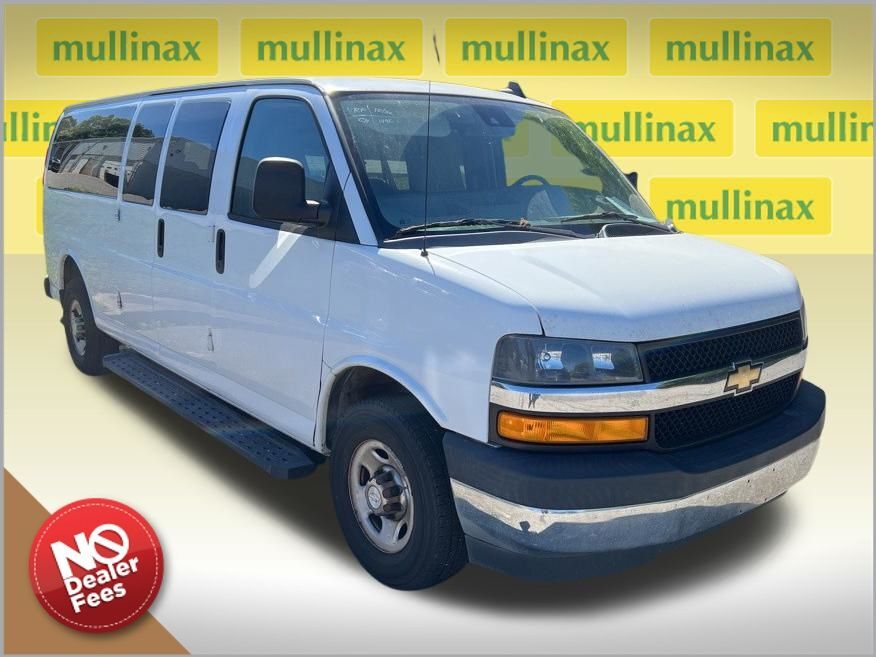 2020 CHEVROLET Express