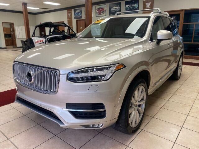 2017 VOLVO XC90