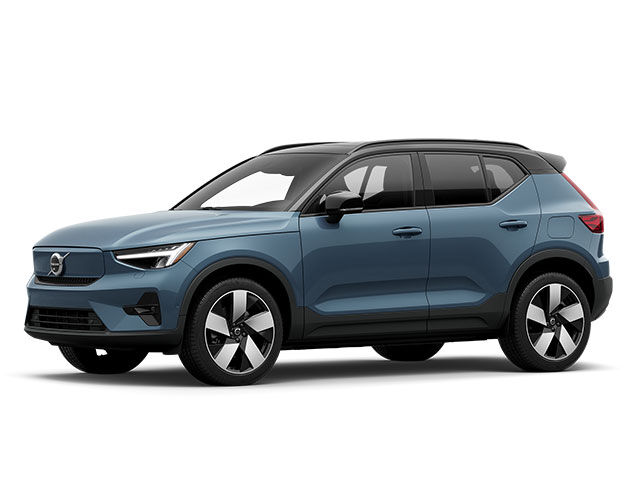 2023 VOLVO XC40