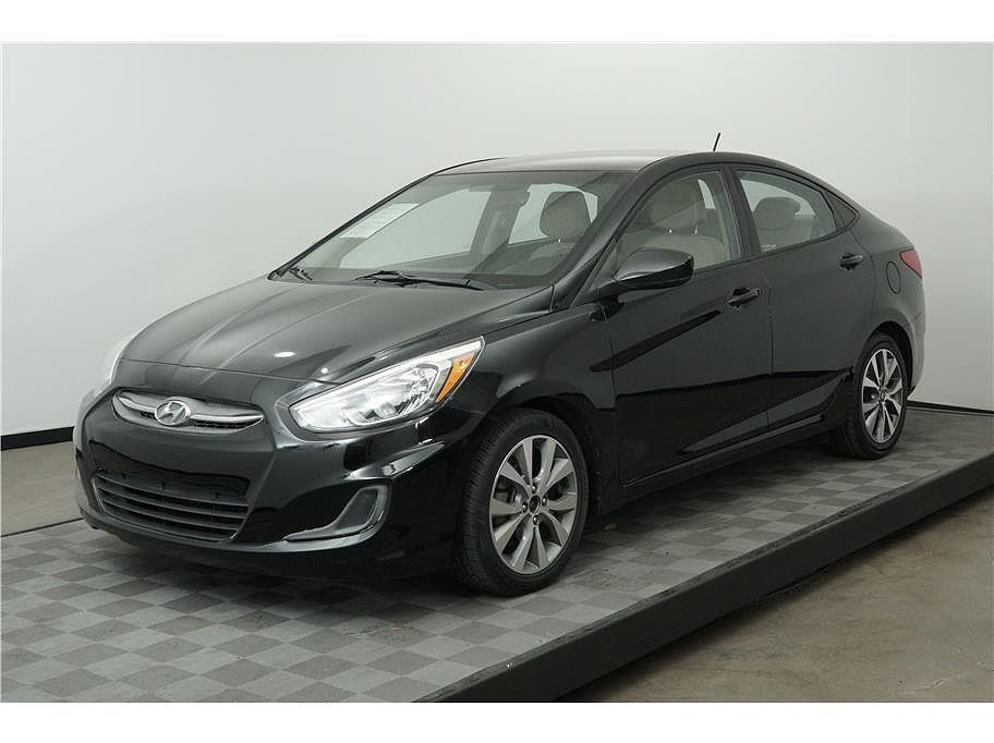 2017 HYUNDAI Accent
