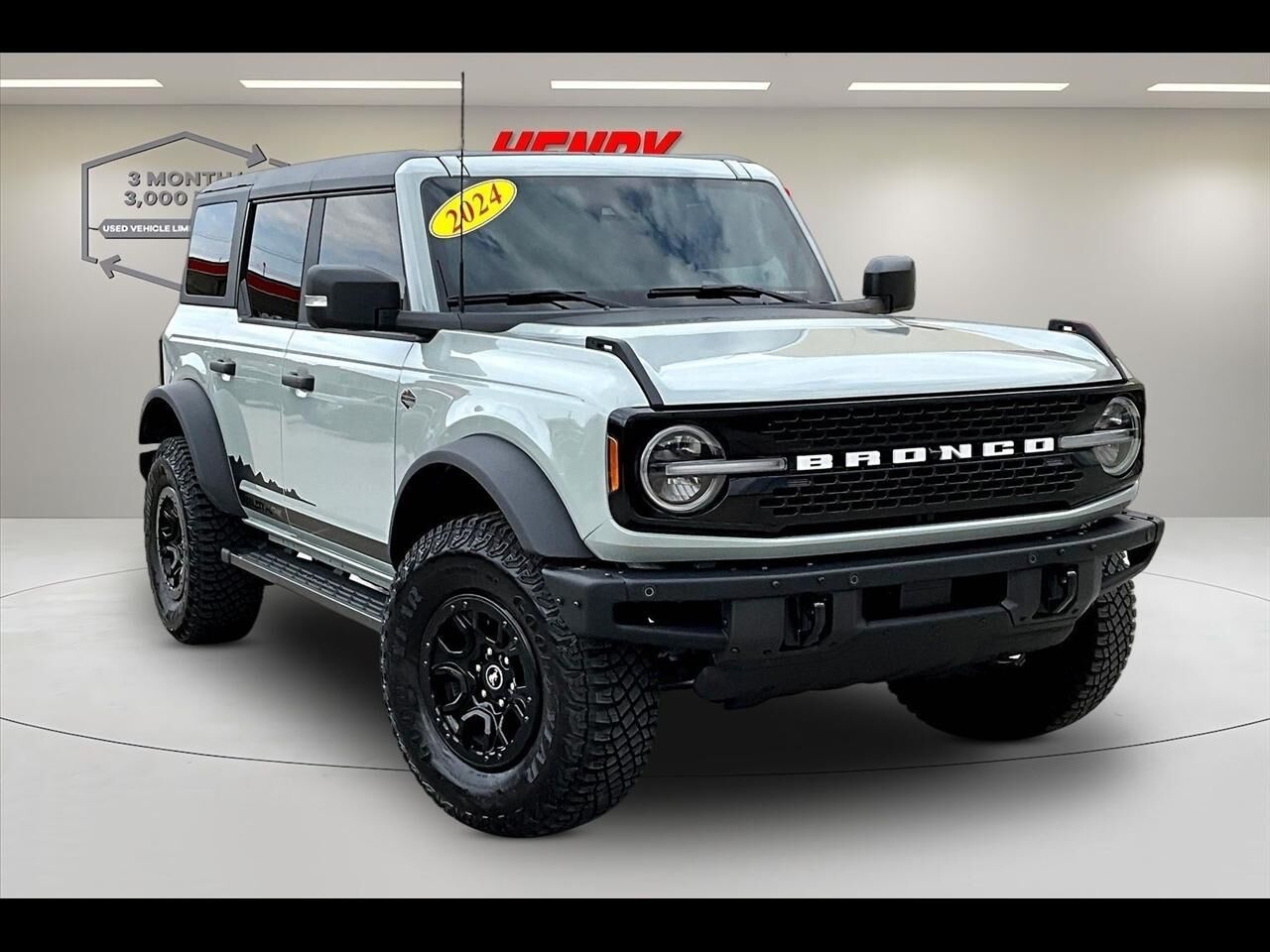 2024 FORD Bronco