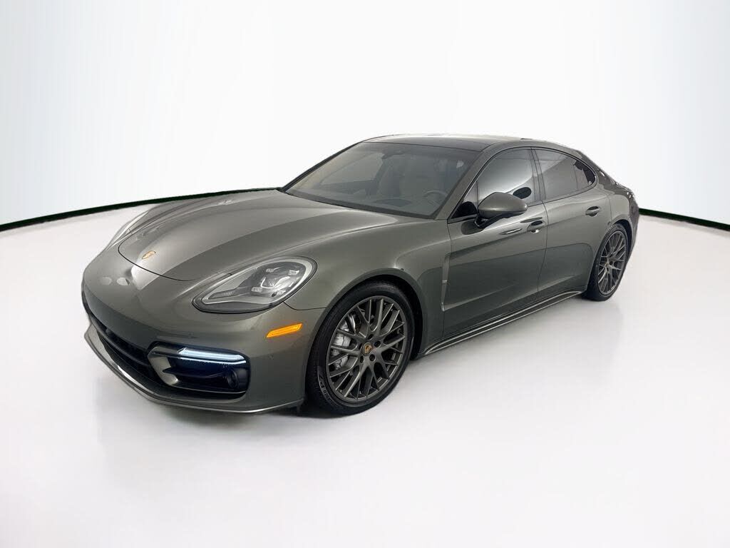 2023 PORSCHE Panamera