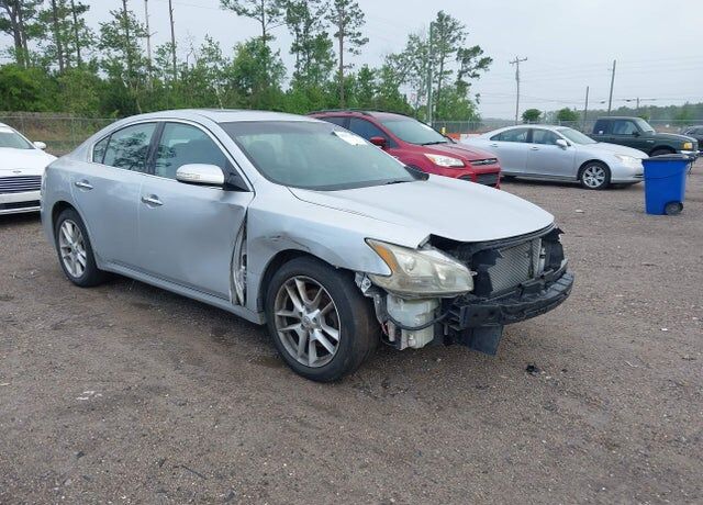 2011 NISSAN Maxima