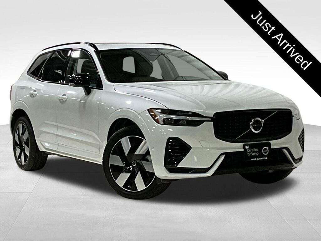 2024 VOLVO XC60