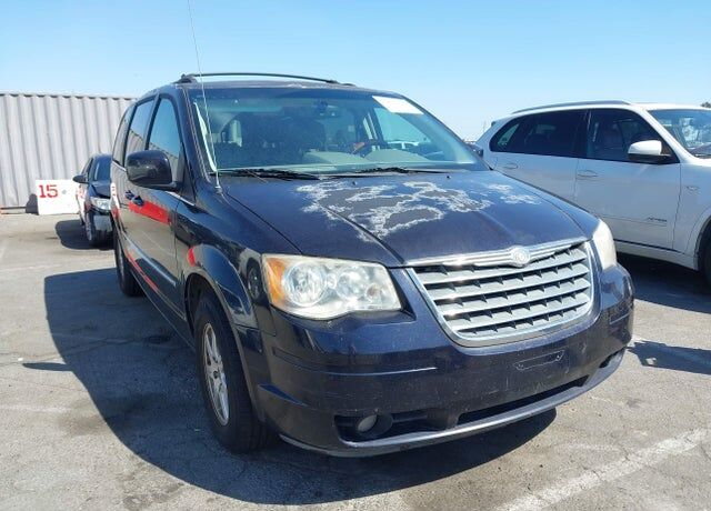 2010 CHRYSLER Town and Country