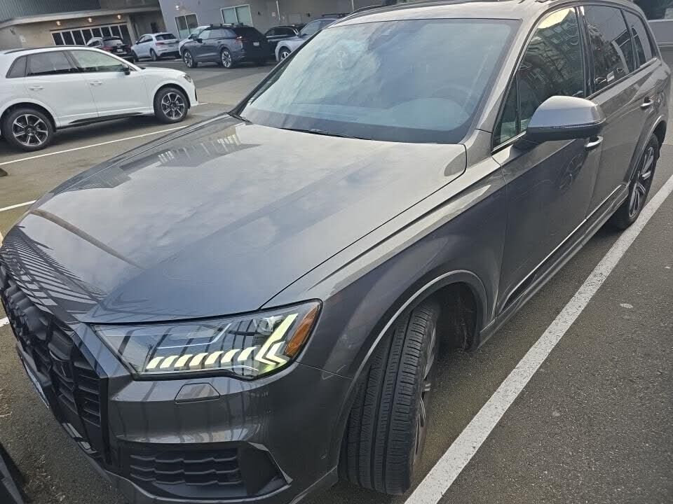 2023 AUDI Q7