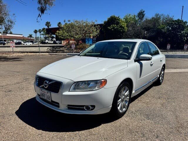 2010 VOLVO S80