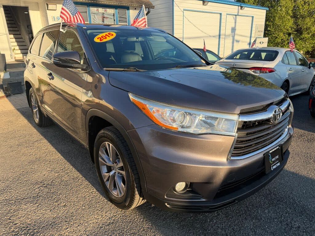 2015 TOYOTA Highlander