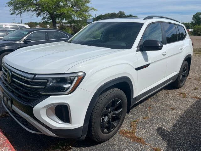 2025 VOLKSWAGEN Atlas