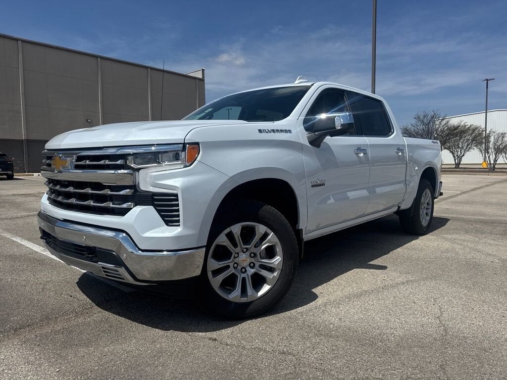 2026 CHEVROLET Silverado