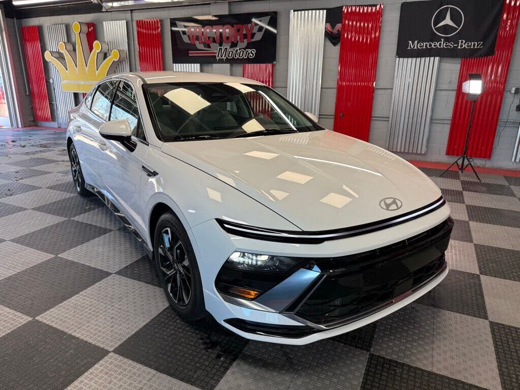 2025 HYUNDAI Sonata