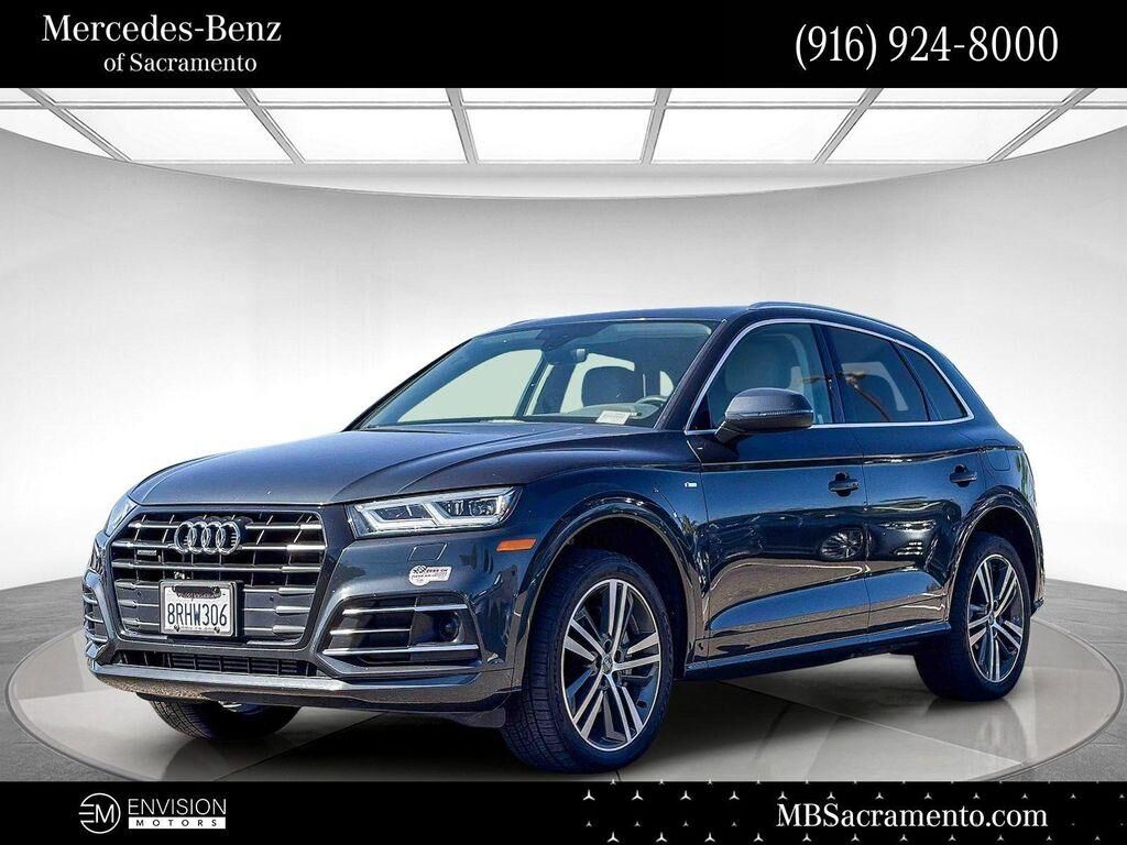 2020 AUDI Q5 e