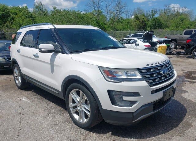 2017 FORD Explorer