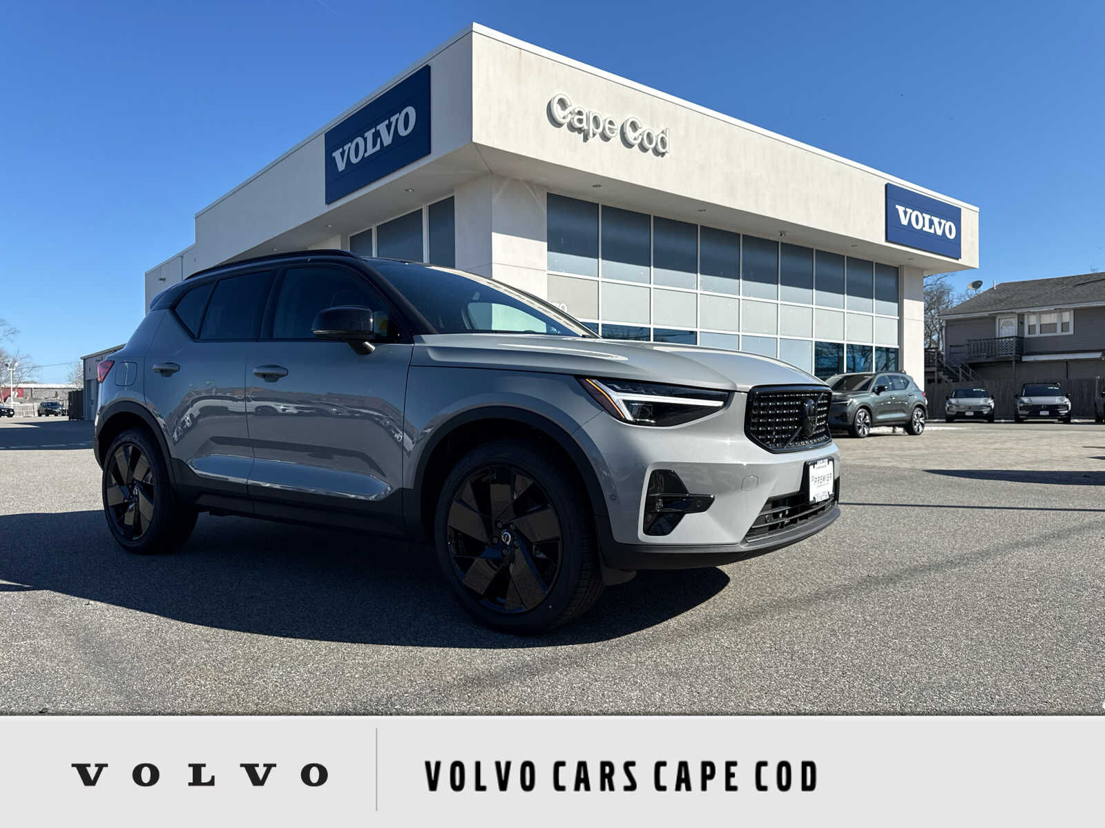 2026 VOLVO XC40