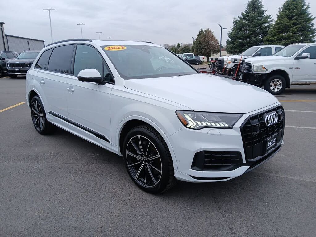 2023 AUDI Q7