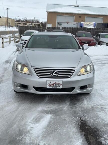 2010 LEXUS LS