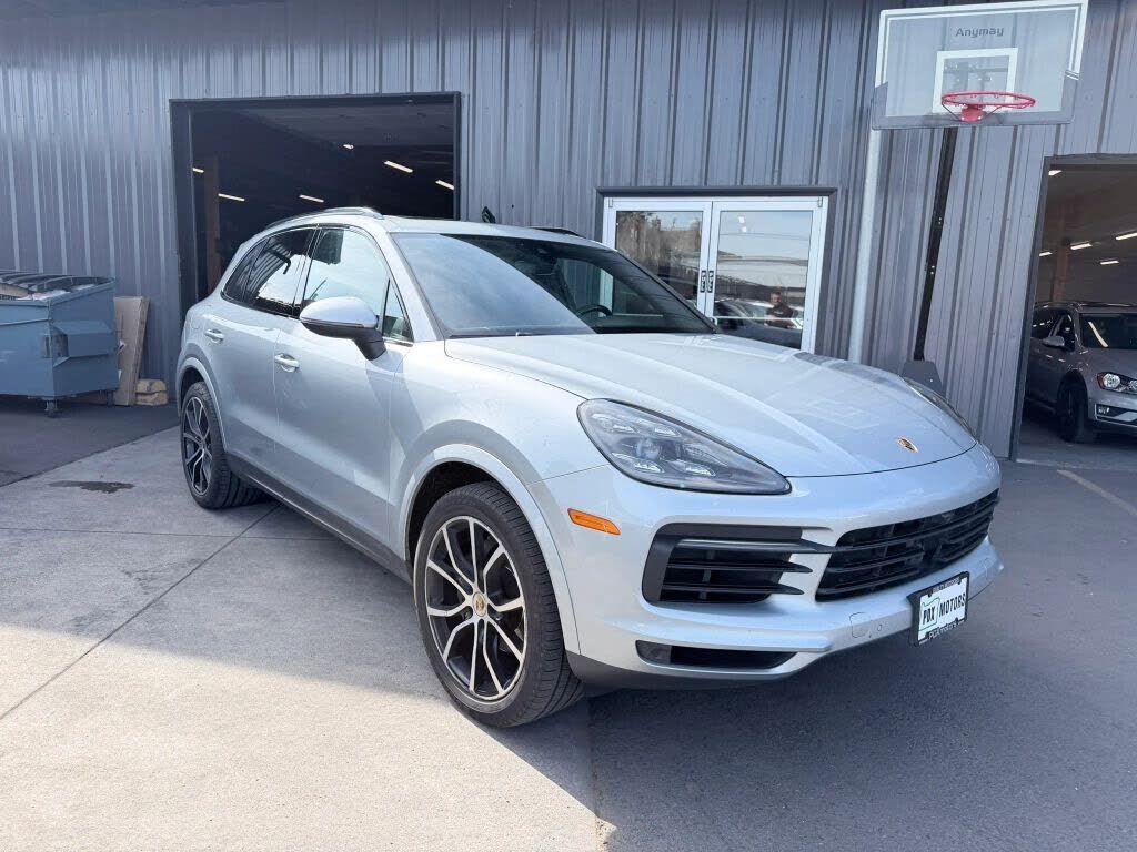 2020 PORSCHE Cayenne