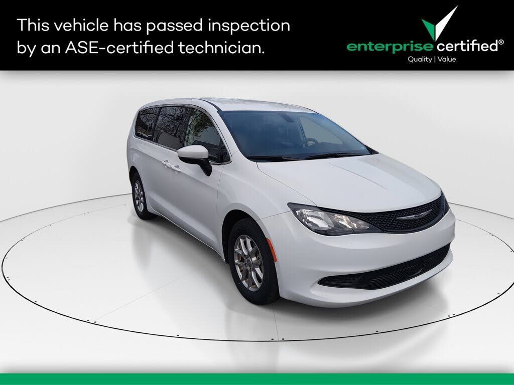 2022 CHRYSLER Voyager