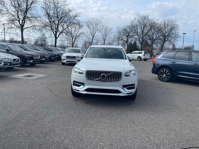 2024 VOLVO XC90