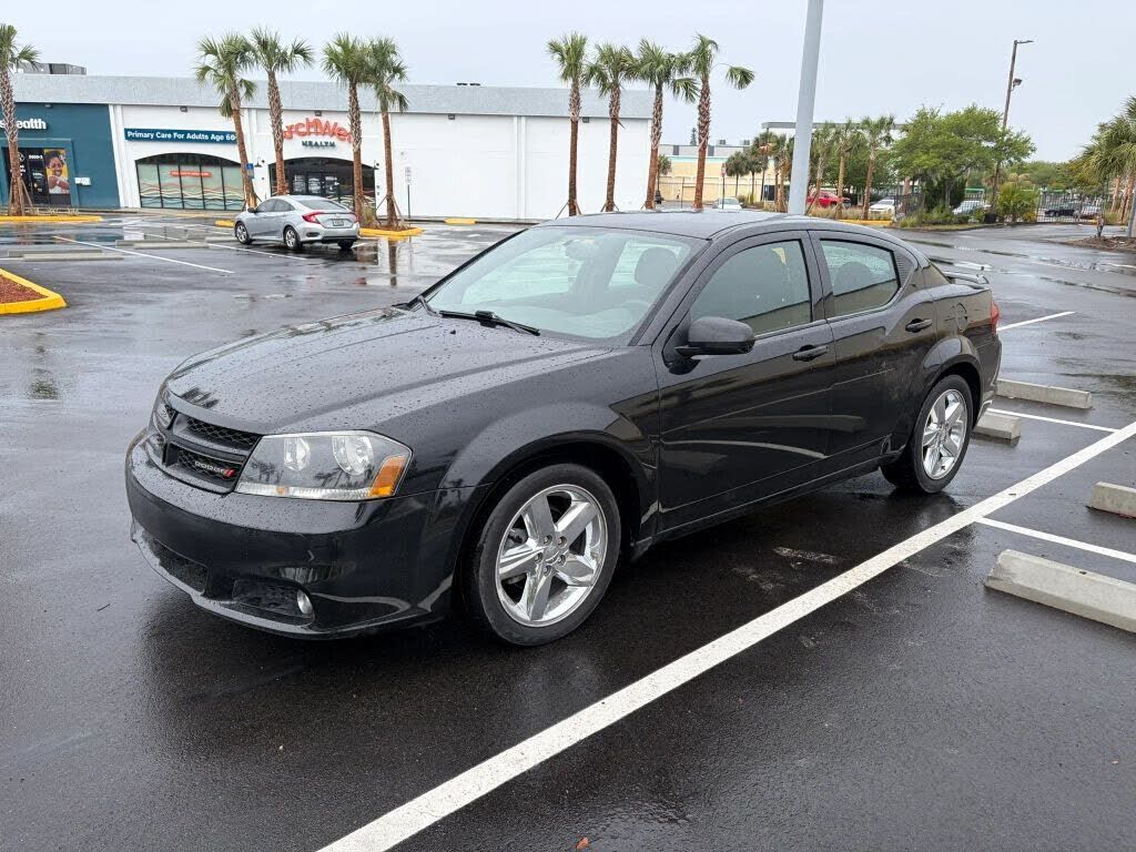 2013 DODGE Avenger