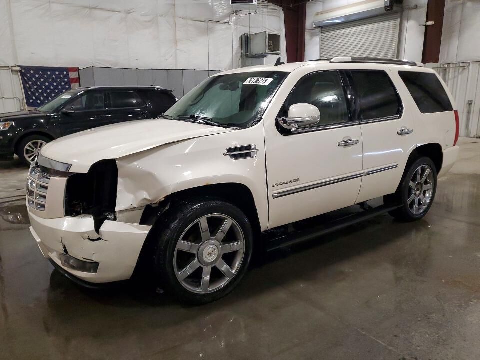 2011 CADILLAC Escalade