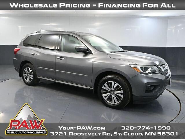 2017 NISSAN Pathfinder