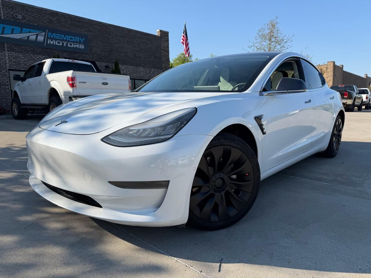 2020 TESLA Model 3