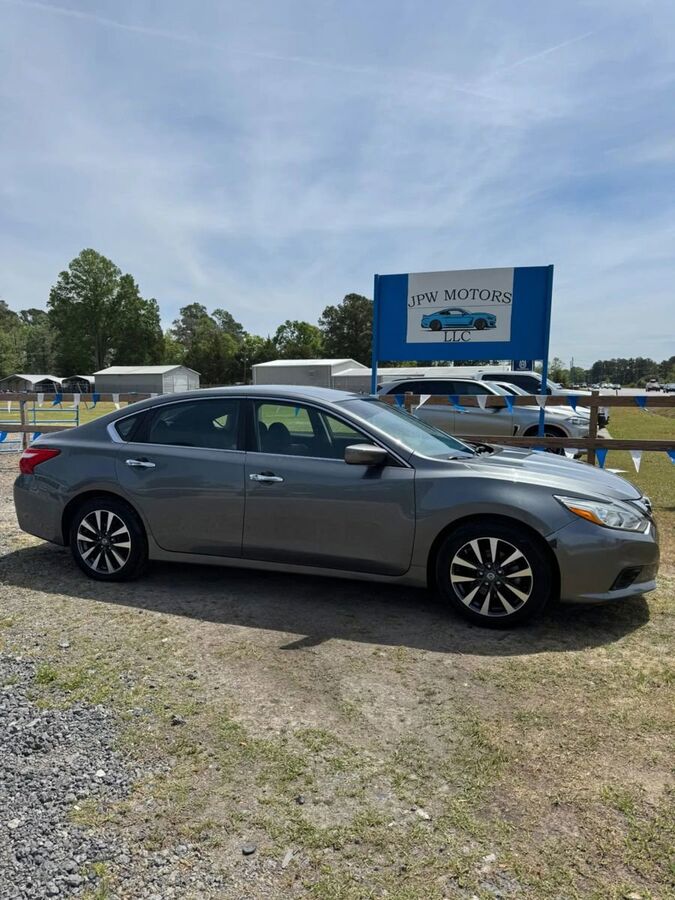 2017 NISSAN Altima