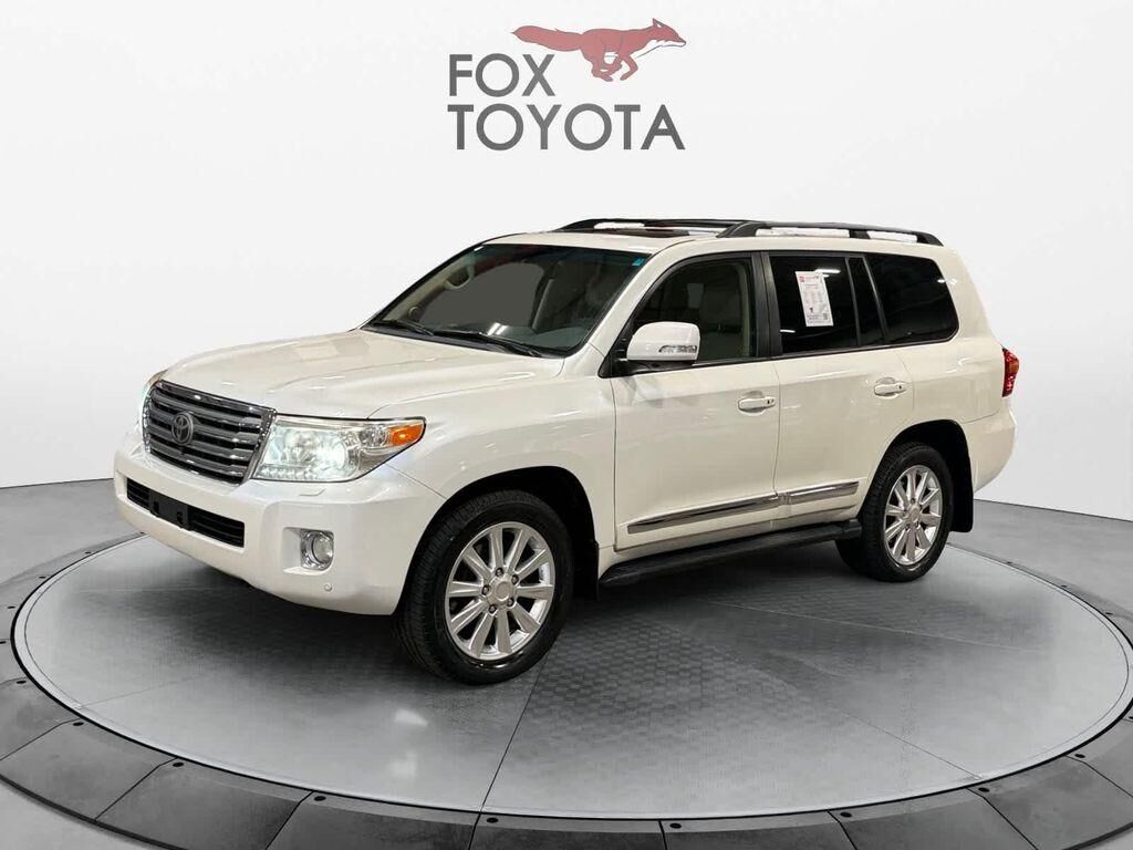 2013 TOYOTA Land Cruiser