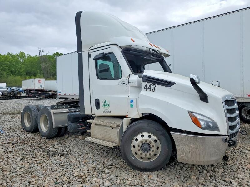 2024 FREIGHTLINER Cascadia