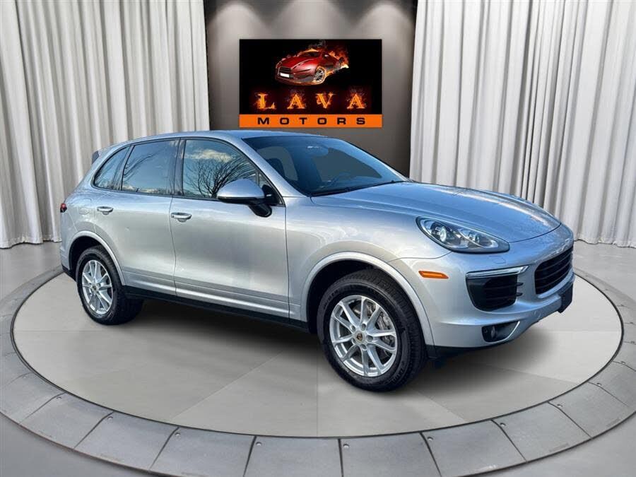 2017 PORSCHE Cayenne