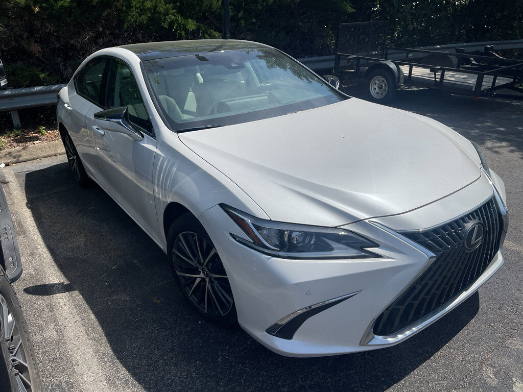 2023 LEXUS ES