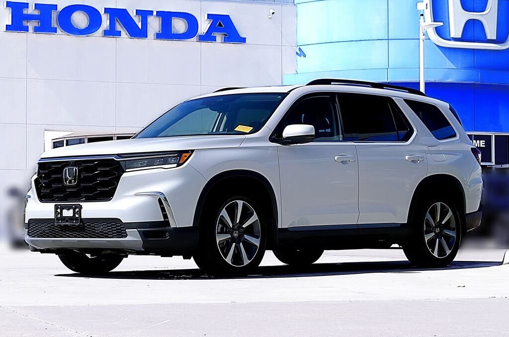 2023 HONDA Pilot
