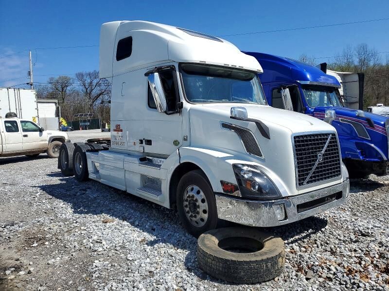 2016 VOLVO TRUCK VNL