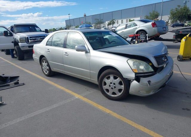 2002 LEXUS LS